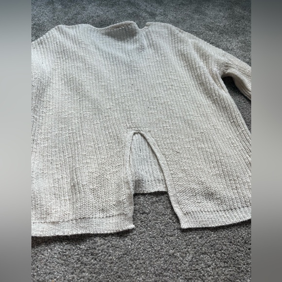 Express Crop Sweater - Picture 3 of 3